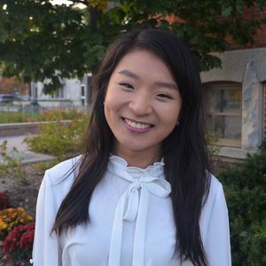 Meet your Posher, Laura